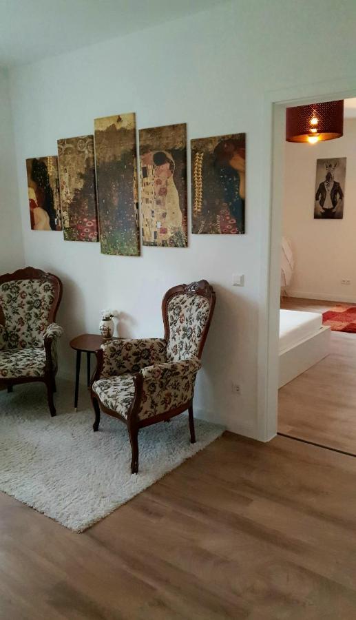 Pineapple Apartments Dresdner Heide Mit Garten ドレスデン エクステリア 写真